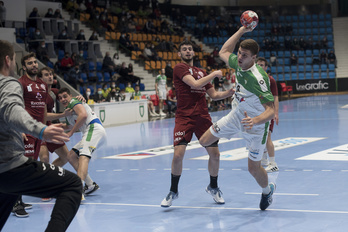 Helvetia Anaitasuna se ha encontrado con un hueso duro de roer en Granollers. (Iñigo URIZ/FOKU)