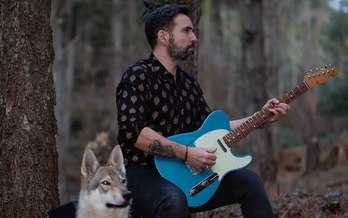 ‘Viernes Lobo’ kantuarekin aurreratu zuen disko berria martxan zuela Ibai Marinek.