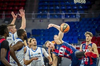 El derbi de Illunbe entre GBC y Saski Baskonia del 5 de mayo ha vuelto a ser aplazado. (Jaizki FONTANEDA / FOKU))