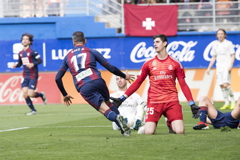 Ipurua ha disfrutado de grandes momentos, como el 3-0 al Real Madrid en la 2018-2019. (Juan Carlos RUIZ / FOKU)