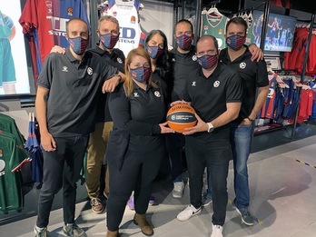 El equipo de la mesa de anotación del Buesa Arena se encargará de esta misma labor en Colonia. (SASKI BASKONIA)