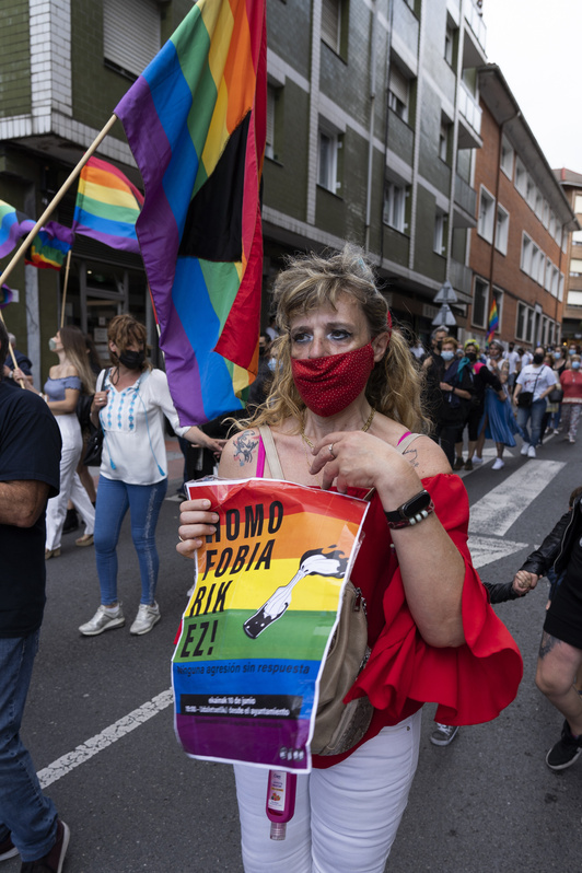 Homofobiaren eta Transfobiaren aurkako Nazioarteko Eguna