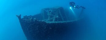 «HMS Majestic» Britainia Handiko errege itsas armadako korazatua. AFP