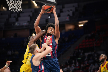 Dentro del pobre nivel general, Enoch fue uno de los pocos que dio la cara en la primera parte.