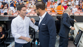 Jugadores del Athletic celebran el gol de Iñigo Martínez ante el Espanyol en Liga.