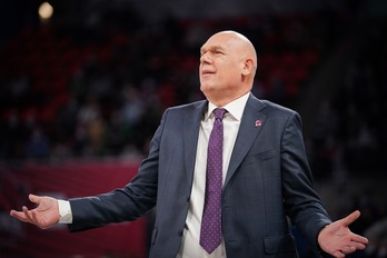 Neven Spahija, covid-19aren sustoa pasata, aulkian izango da.