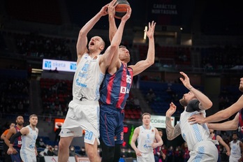 El Zenit de San Petersburgo, en su reciente partido en Gasteiz.