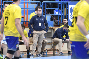 Jacobo Cuétara ha advertido de que su equipo viaja mermado a Antequera.