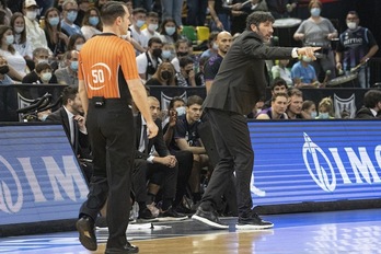 Mumbrú no ha podido vivir un homenaje mejor en Miribilla.