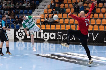 Anaitasuna ha sufrido, pero seguirá un año más en la Asobal.