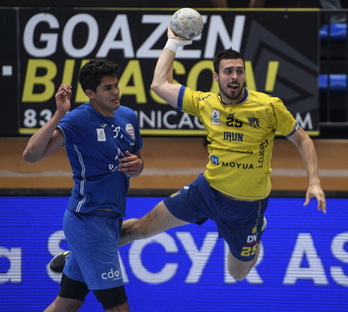 Bidasoa Irun intentará ganar a Benidorm y esperar el tropiezo de Granollers.