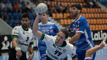 Julen Elustondo, en su debut con la camiseta de Helvetia Anaitasuna.