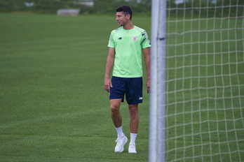 Mikel Vesga en las instalaciones de Lezama.