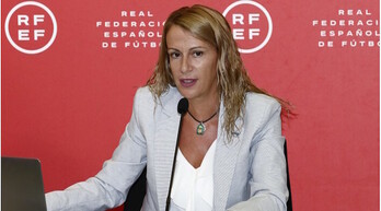 Yolanda Parga ha representado a las árbitras en la reunión entre LPFF y RFEF.