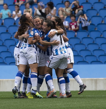 Cuatro meses después de asegurar el subcampeonato goleando al Alavés, la Real vuelve mañana a Anoeta para celebrar su histórico debut en Champions.