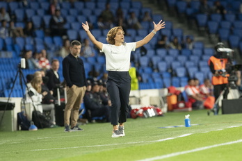 Natalia Arroyo, entrenadora de la Real Sociedad, hoy en Anoeta.