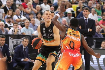 Nikola Radicevic, Sulejmanovic edo Kyserren lanak beste batzuen egun txarra estali zuen Valentziaren aurka.