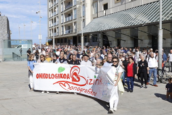 Onkologikoaren aldeko manifestazioa Donostian.