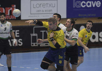 Julen Aginagalde, imparable para la defensa navarra, ha marcado cinco goles.