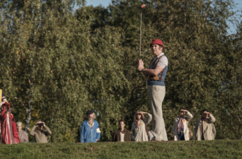 Mark Rylance encarna al pésimo golfista Maurice Flitcroft.