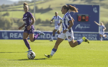 Los tres equipos vascos de Liga F comienzan el año arropados por su público. En la imagen, Bernabé en Zubieta en el choque entre Real y UDG.