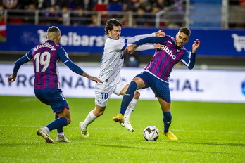 Eibar y Alavés se repartieron los puntos en el derbi de la primera vuelta en Ipurua.