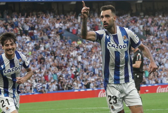 Brais Méndez celebra uno de los diez goles que lleva en sus primeros meses como realista.