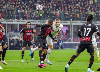 El partido de ida disputado entre el PSG y el Bayern en en Parque de los Príncipes el pasado febrero.