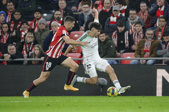 Abde y De Marcos en el partido de Liga disputado en enero en San Mamés.