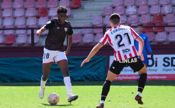 Junior Bita debutó con el filial en Las Gaunas a los 17 años.