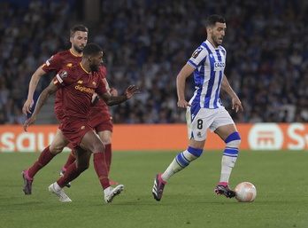 Mikel Merino, en el partido del jueves contra la Roma, no podrá jugar por sanción.