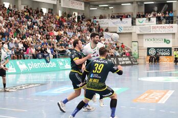 Anaitasuna ha vuelto con las manos vacías de tierras gallegas.