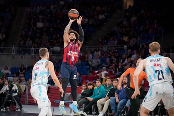 Makus Howard ha dado un recital en el triple.