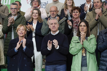 Eider mendoza e Iñigo urkullu, en el acto celebrado a mediodía en Arrasate. 