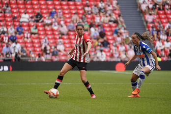 Nekane Díez en el derbi contra la Real en San Mamés. 