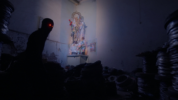 Medellín vista como una ciudad de muerte poblada for fantasmas.