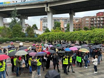 En la propuesta se ha escenificado el funeral de la esperanzas en las promesas de las instituciones.