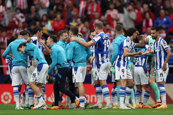 Los jugadores realistas, felices tras asegurarse su presencia en la Champions.