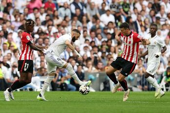 Courtois detiene el penalti lanzado por Vesga.