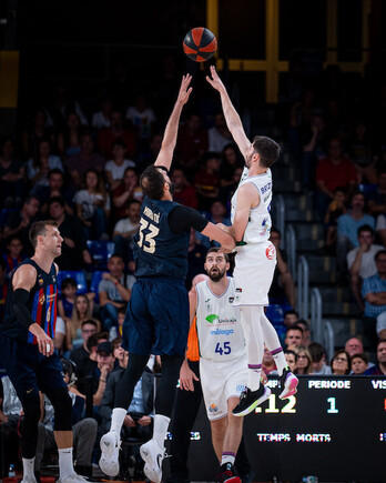 Nikola Mirotic puntea el lanzamiento de un Darío Brizuela muy apagado.