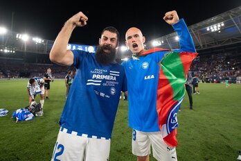 Villalibre y Guridi, ejecutor y cerebro, Gernika y Azpeitia, comparten alegría con el ascenso del Alavés.