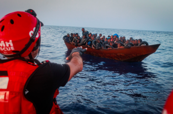 Operación de rescate del Aita Mari en el Mediterráneo central