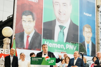 Aitor Esteban, en el acto de arranque de campaña el jueves en Bilbo.