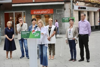 Idoia Sagastizabal interviene en el acto del PNV en Barakaldo.