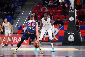 Ilimane Diop, en la pasada campaña en Gasteiz, con la camiseta de UCAM Murcia.
