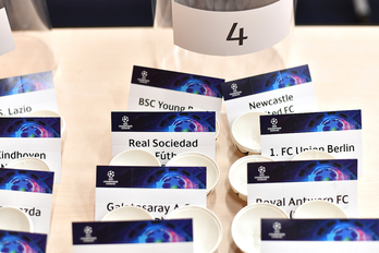 Imagen de las bolas antes del sorteo de la fase de grupos de la Champions League.