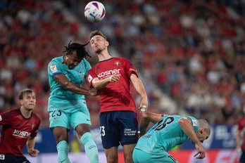 Koundé le marcó el primer gol de estrategia a Osasuna de la presente temporada.