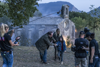 Rodaje en Nafarroa de ‘La ermita’, una producción rodada en Euskal Herria que se estrenará en el Festival de Sitges.