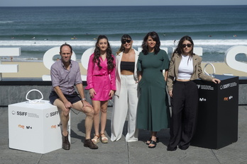 Equipo de ‘O corno’, dirigido por Jaione Cambora (segunda desde la derecha).