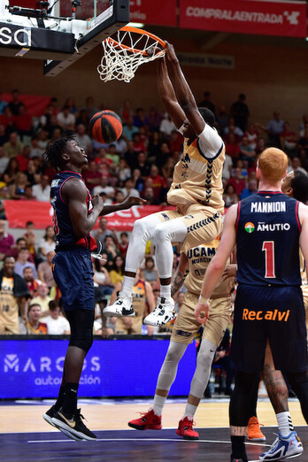 No hay línea de juego sin problemas en este Saski Baskonia tras dos partidos.